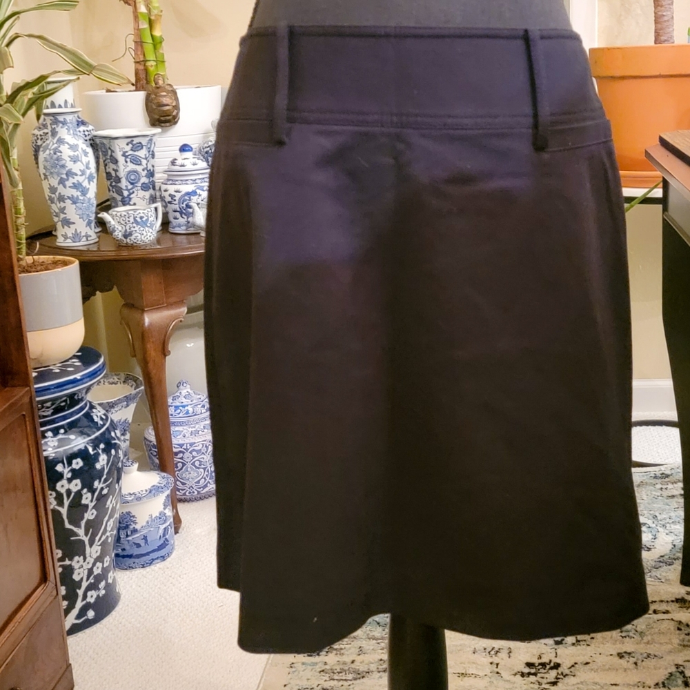 The Limited Black Stretch Skirt w/ Belt Loops Sz 8